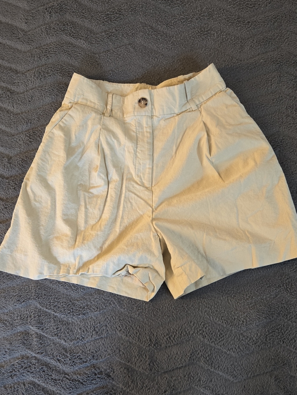 Alex Marie High-Waist Pleated Cream Shorts